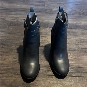 Women's Gray Ankle Boots